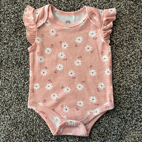 Tahari & Wonderluxe Pink Floral 4 pc Bodysuits Onsie Set Lot 0-3 mo Muslin NWOT - Picture 11 of 15